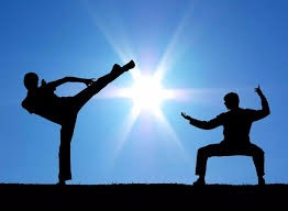 铃木一朗在 2012 年转会洋基后，在季后赛中多次展现宝刀未老的跑垒速度