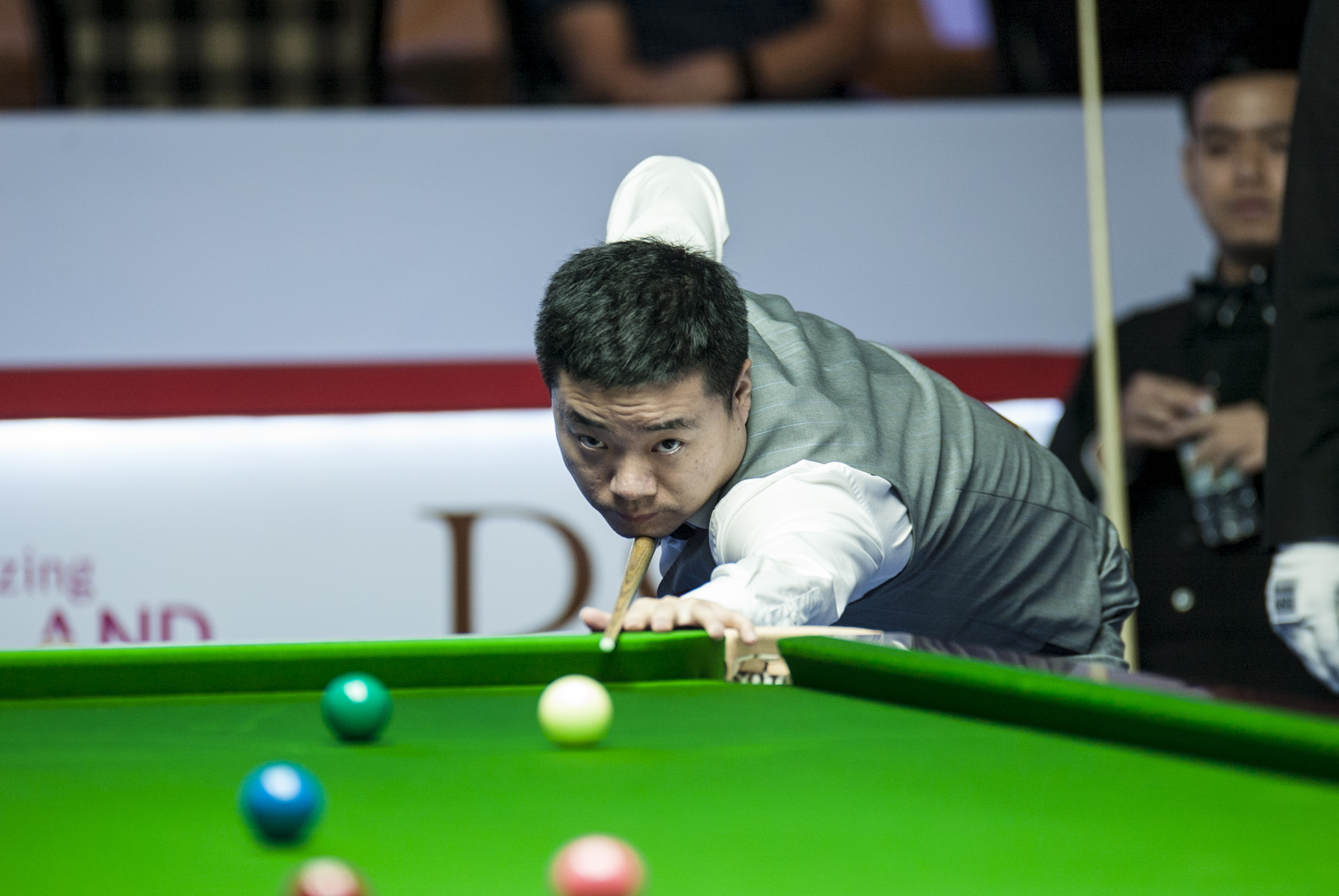 中寻找破门 中寻找破门